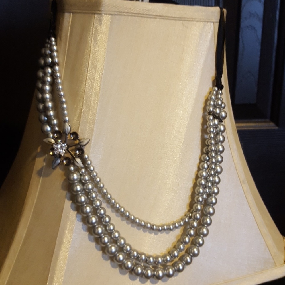 Statement necklace